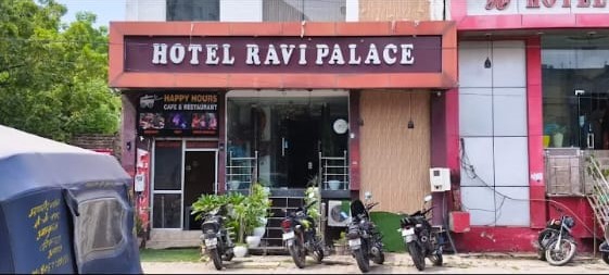 Hotel Ravi Palace Front